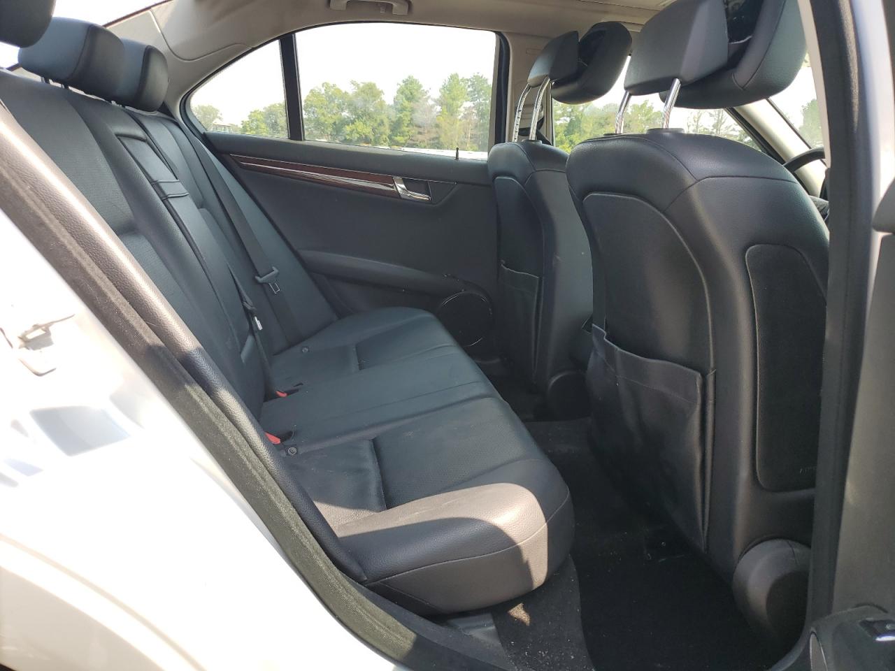 2010 Mercedes-Benz C 300 4Matic VIN: WDDGF8BB1AF525096 Lot: 65116394