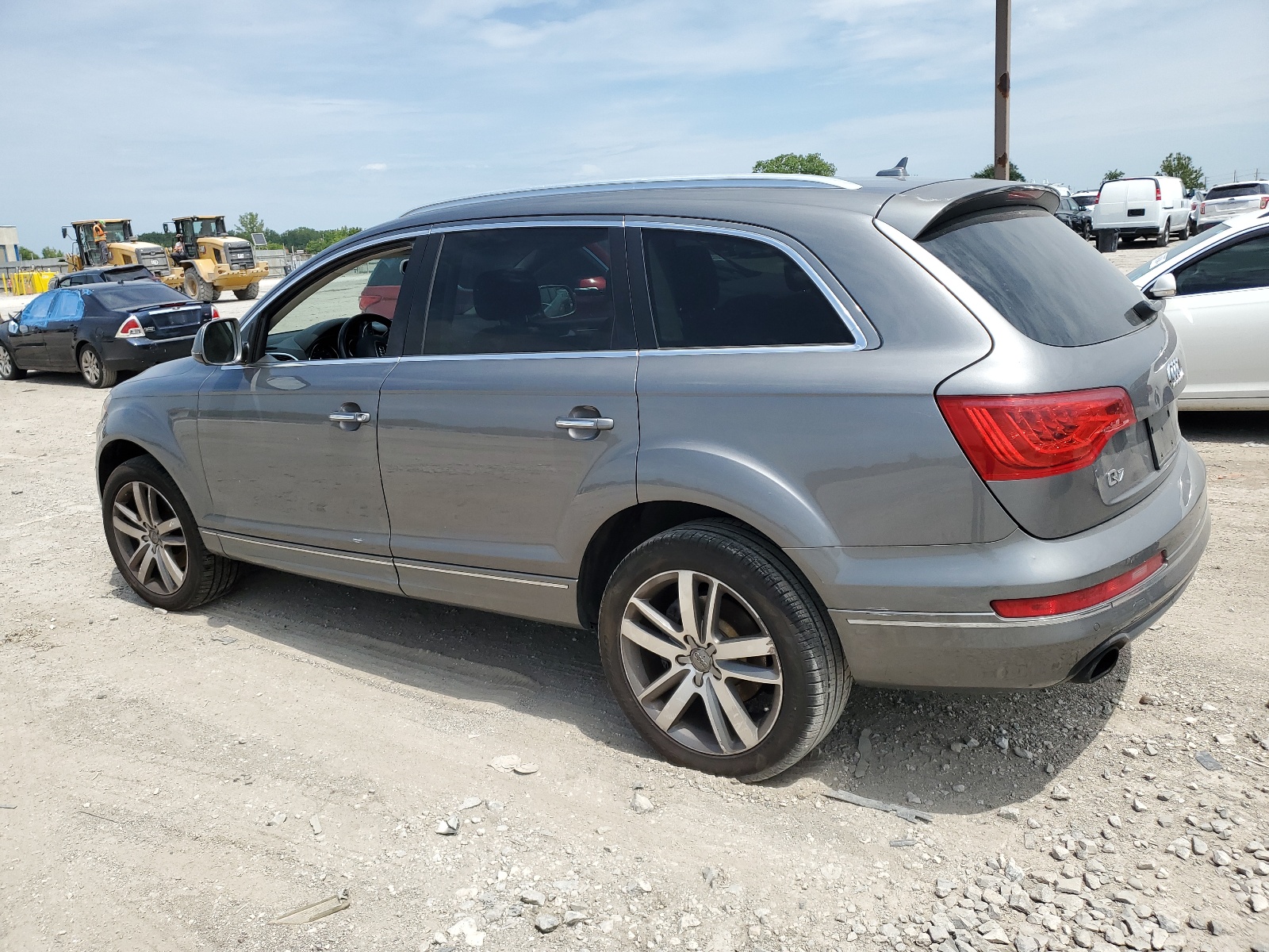 2013 Audi Q7 Premium Plus vin: WA1LGAFE9DD004560