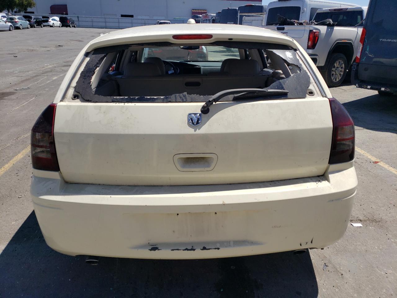 2005 Dodge Magnum R/T VIN: 2D8GV58215H119814 Lot: 66805294