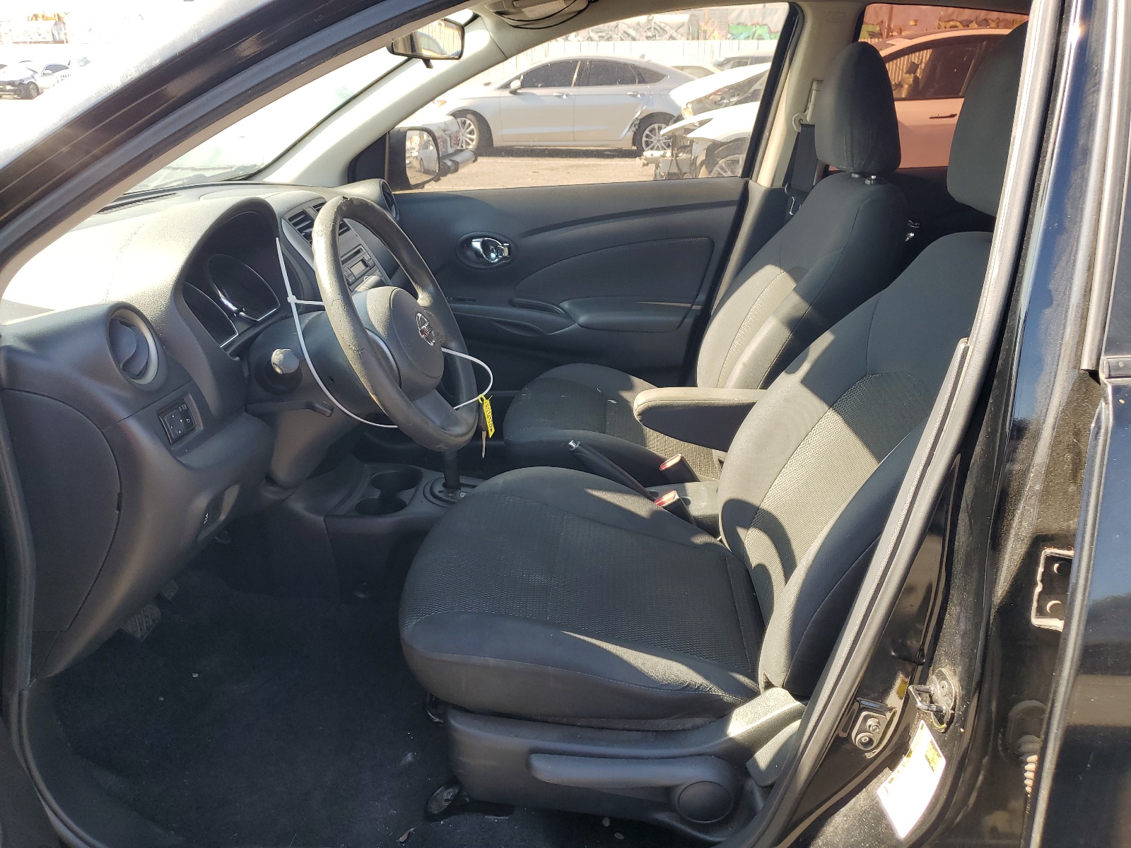 2013 Nissan Versa S vin: 3N1CN7AP5DL838538