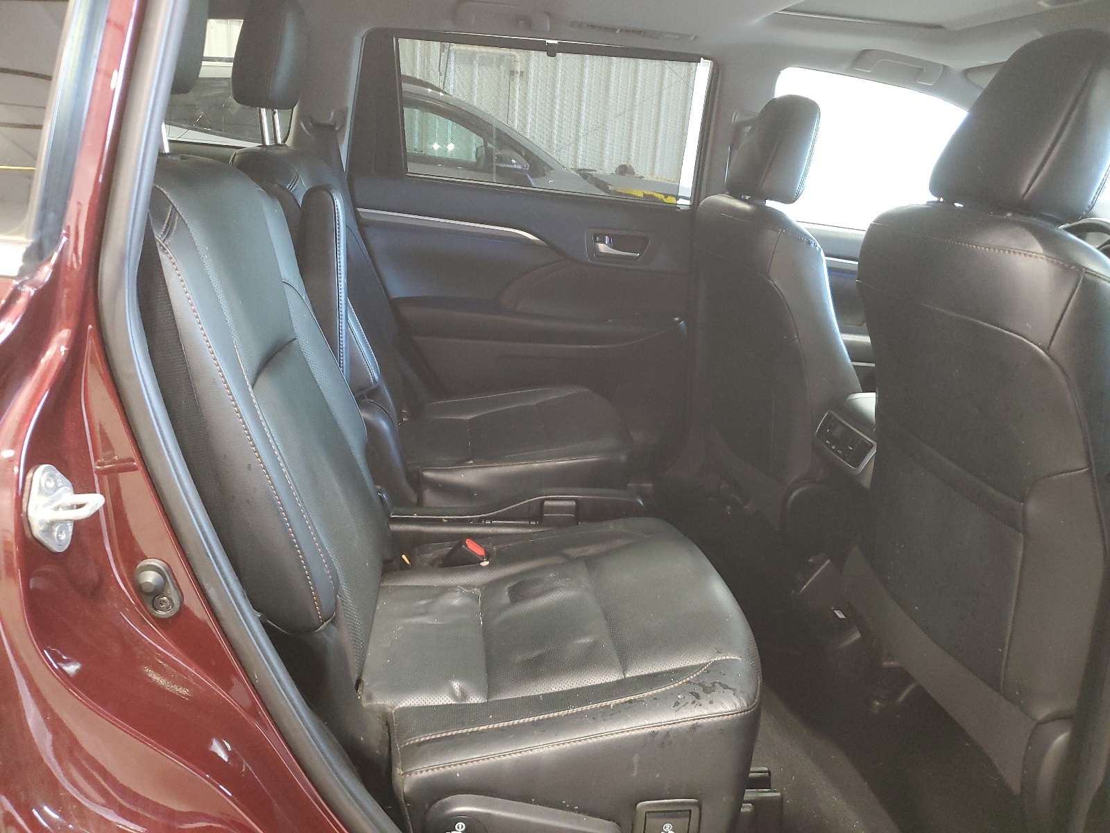 5TDDZRFHXKS741331 2019 Toyota Highlander Limited