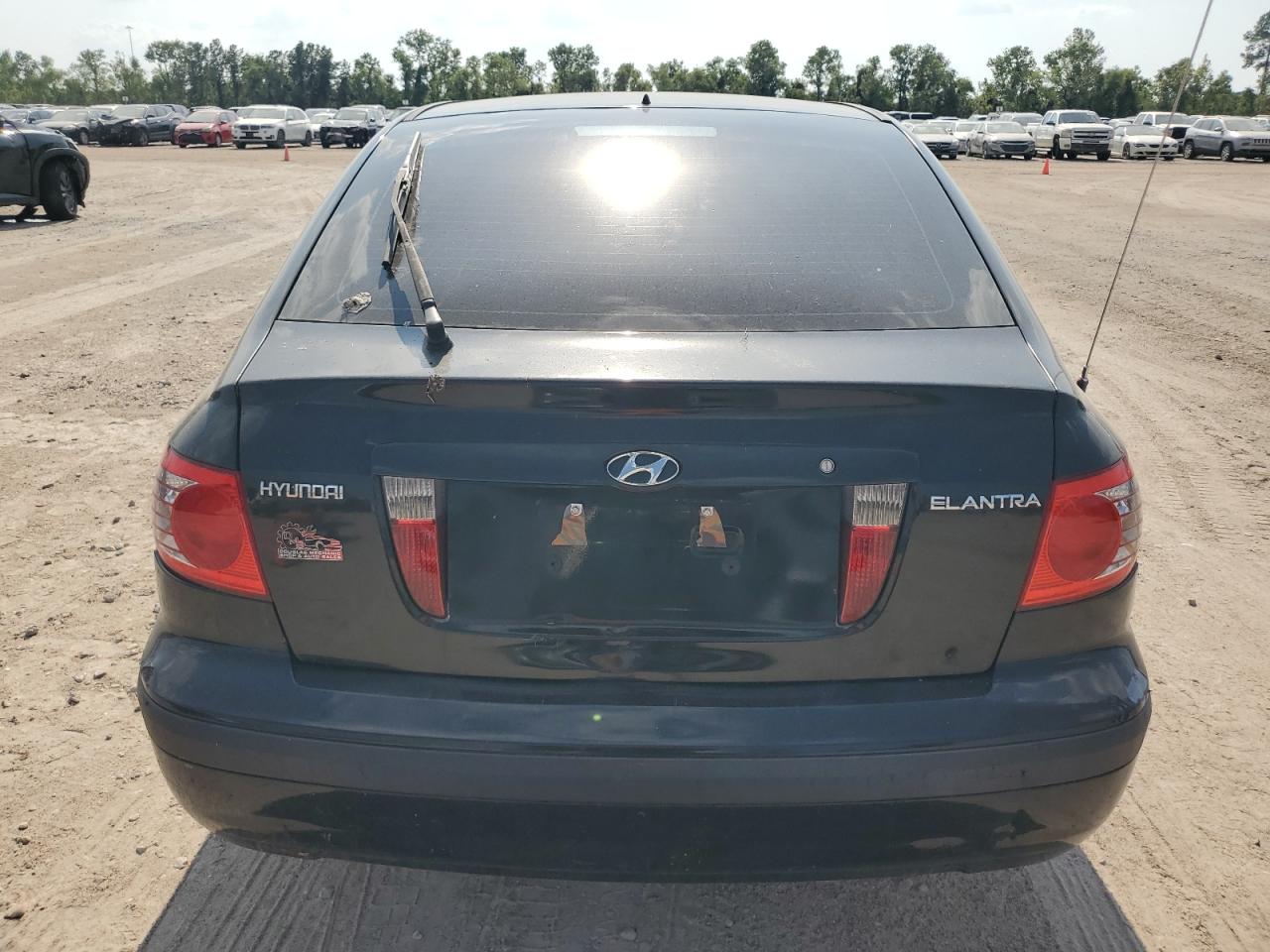 2005 Hyundai Elantra Gls VIN: KMHDN56D55U147419 Lot: 66607734