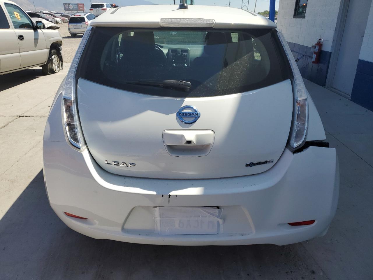 2015 Nissan Leaf S VIN: 1N4AZ0CP2FC324745 Lot: 68352364