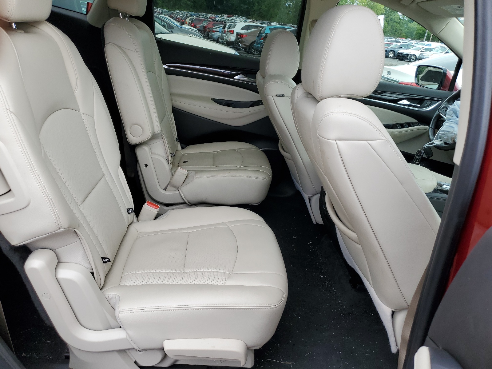 5GAEVAKW4NJ157015 2022 Buick Enclave Essence