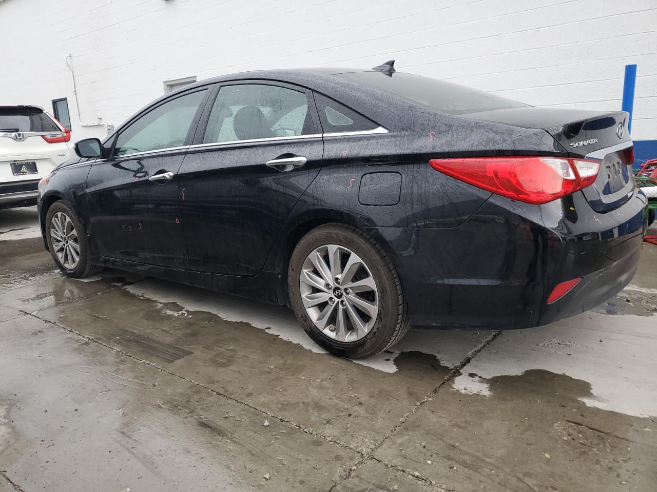 2014 Hyundai Sonata - Image 2