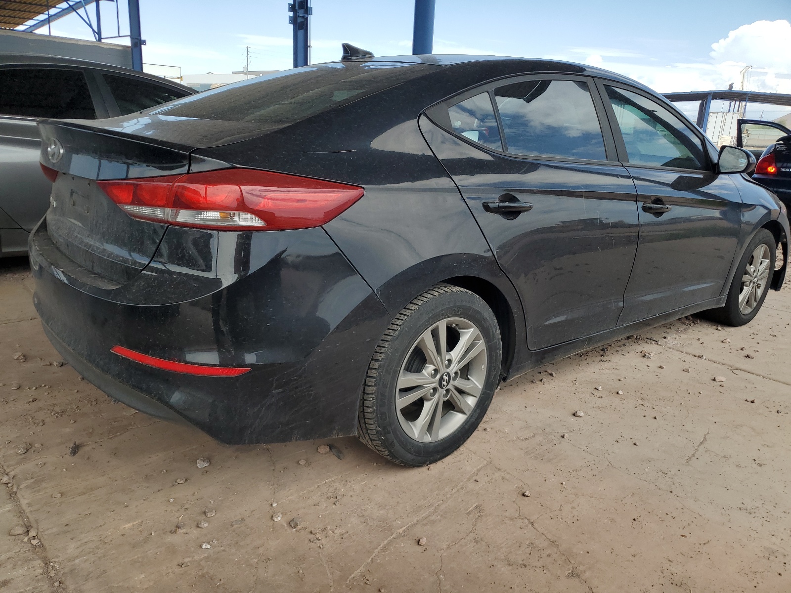 2017 Hyundai Elantra Se vin: KMHD84LF5HU174616