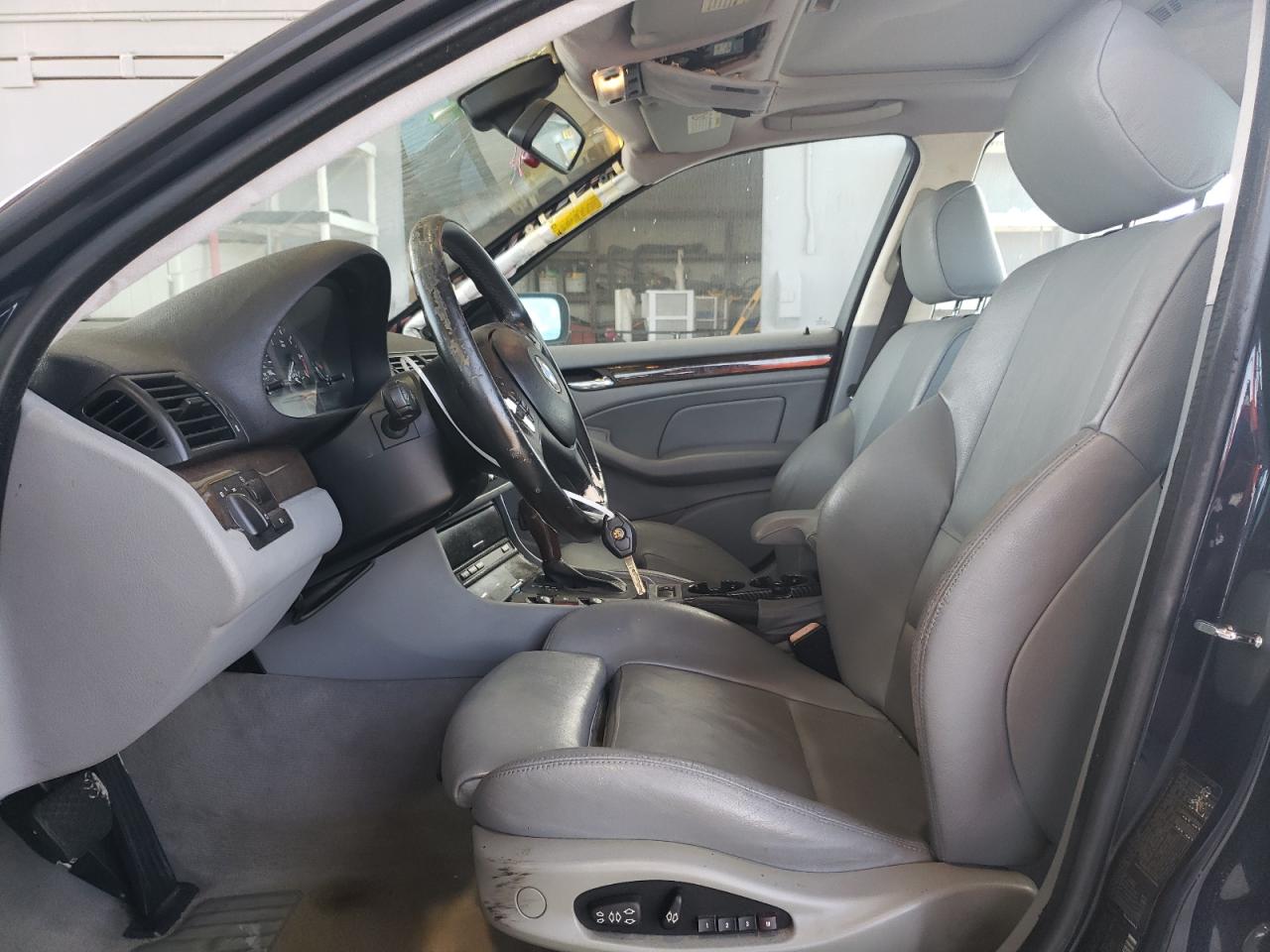 2003 BMW 325 I VIN: WBAET37423NJ31460 Lot: 65842274