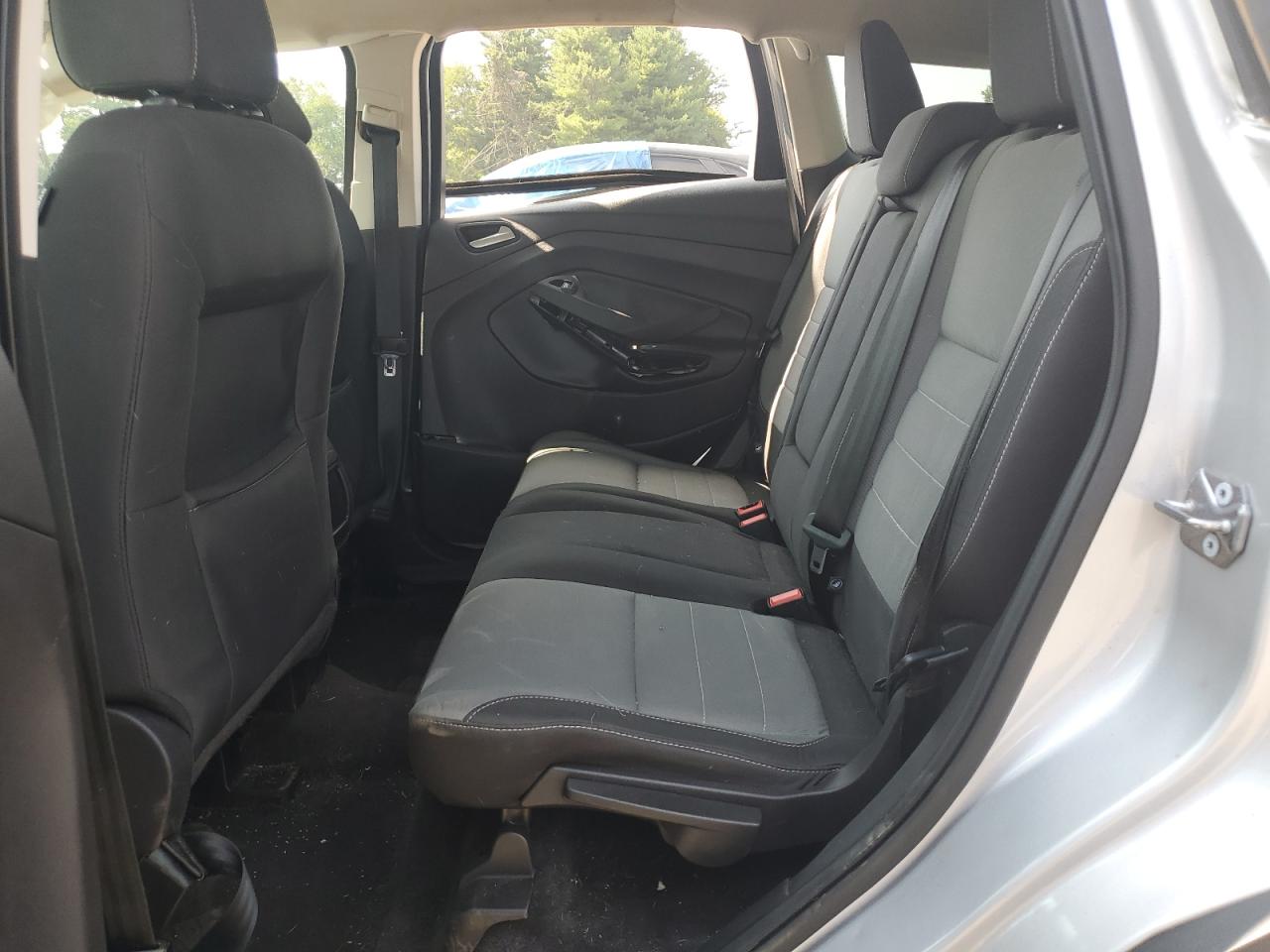 1FMCU0GXXGUB90084 2016 Ford Escape Se