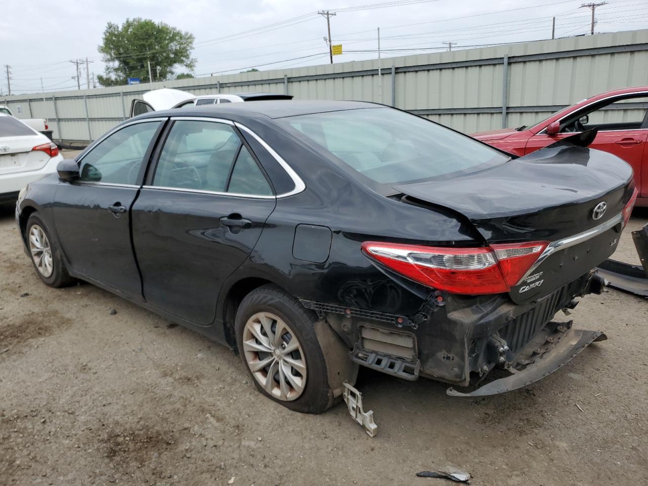 2015 Toyota Camry Le VIN: 4T1BF1FK3FU905190 Lot: 68672014