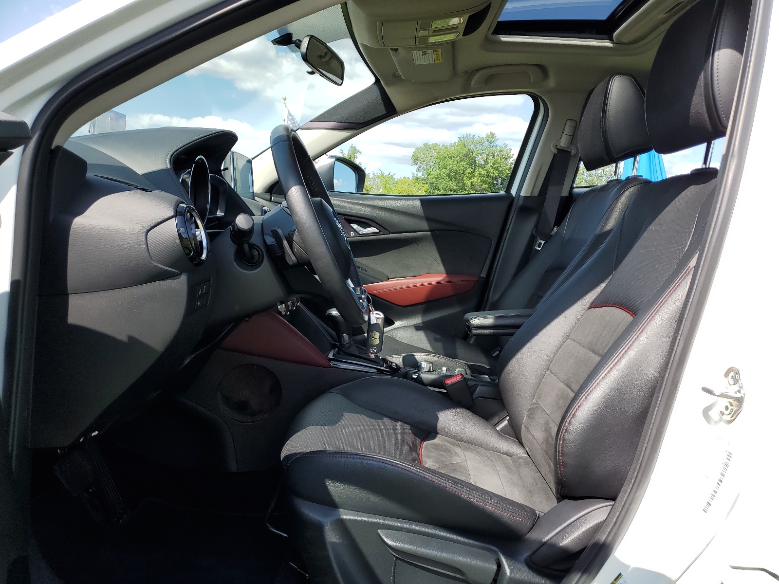 JM1DKFD77H0144677 2017 Mazda Cx-3 Grand Touring