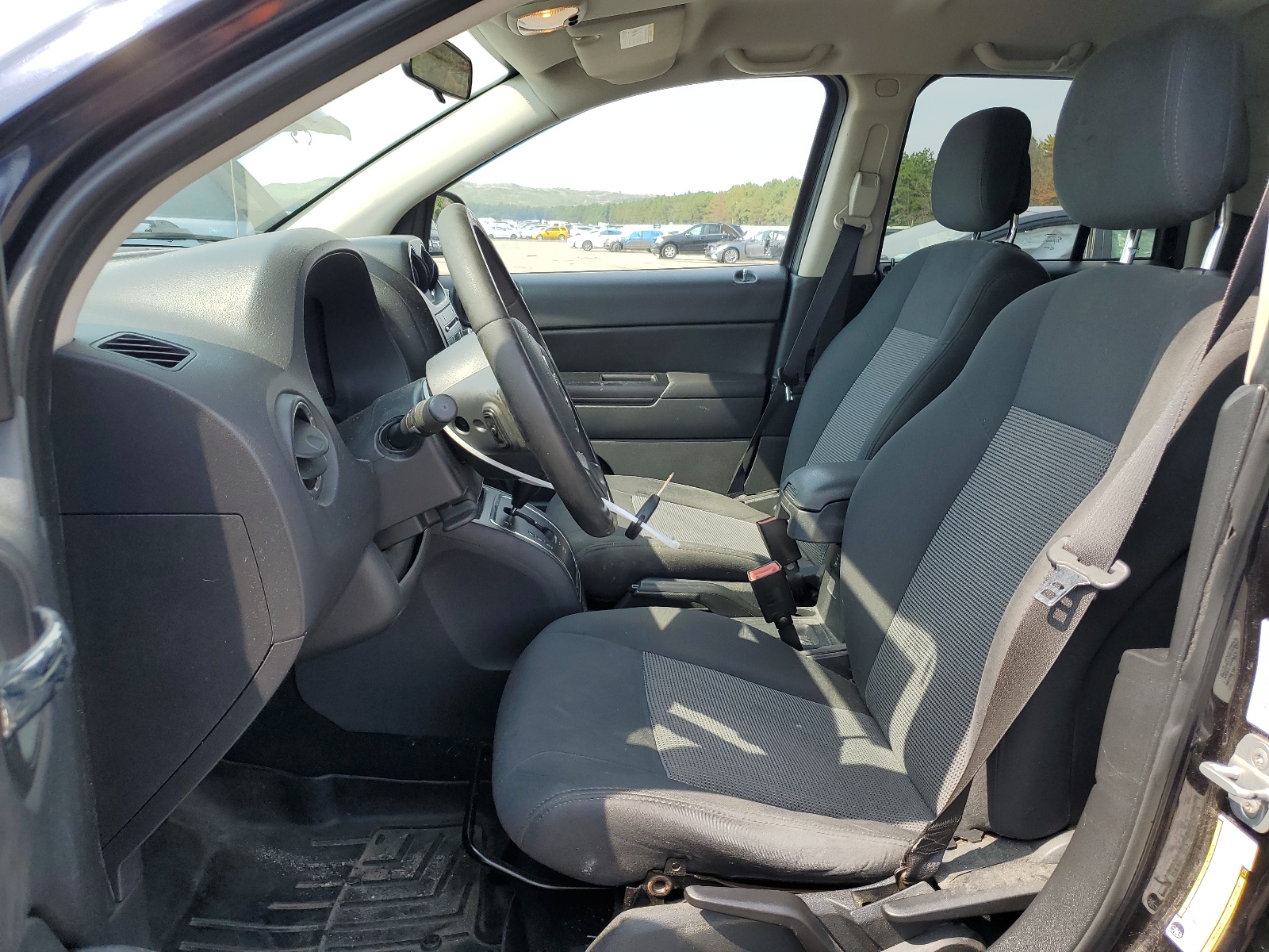 1J4NF1FB4BD193813 2011 Jeep Compass Sport