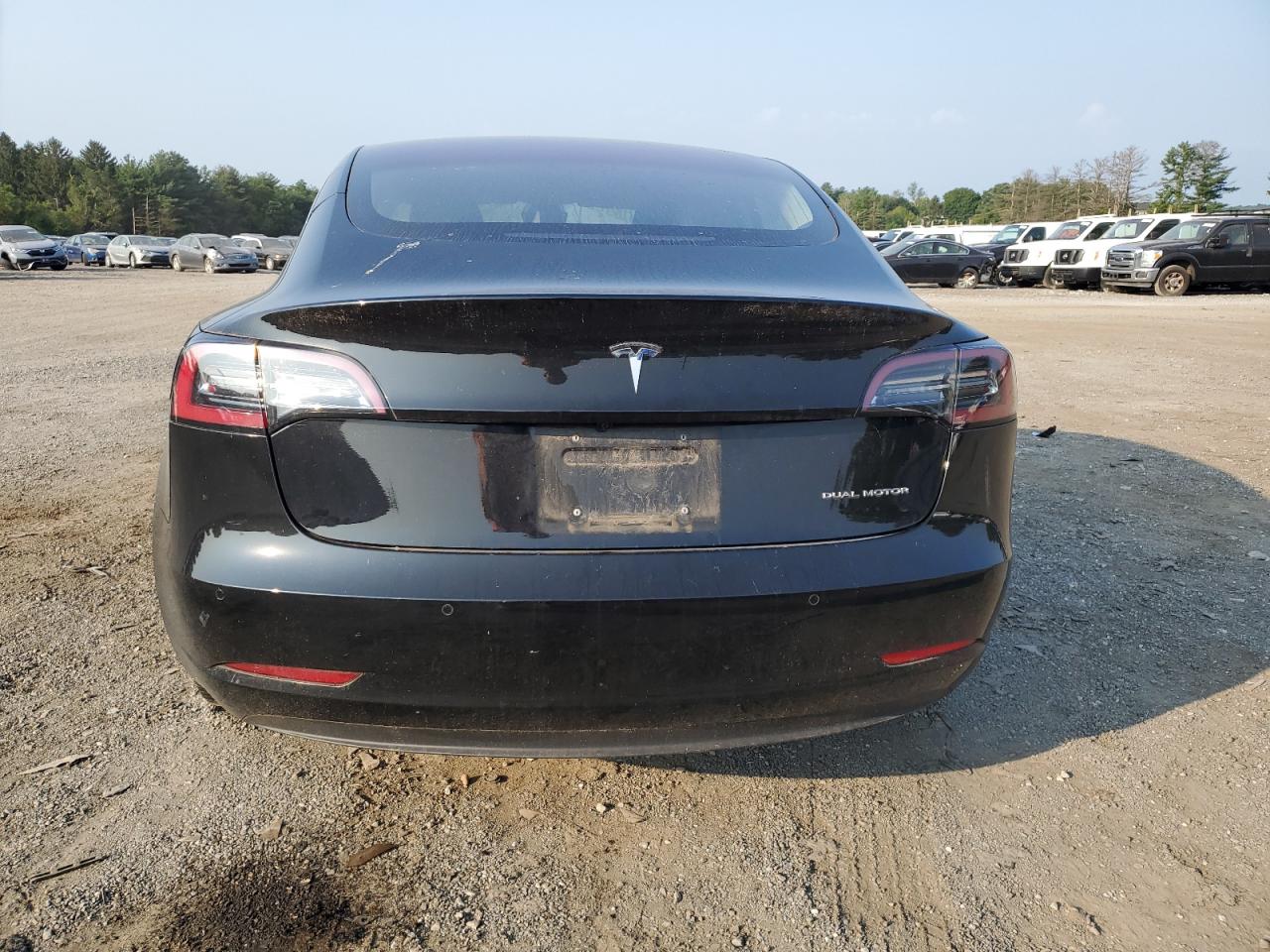 5YJ3E1EB6JF130513 2018 Tesla Model 3