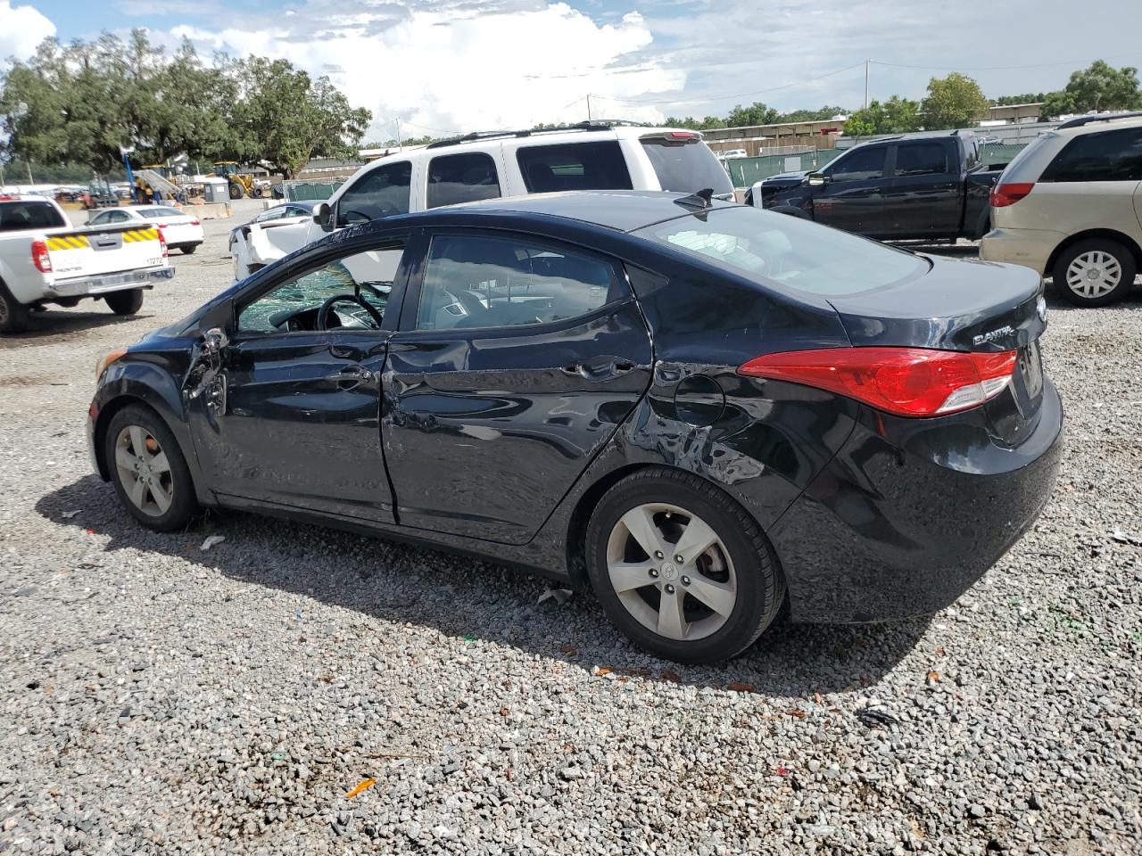 VIN KMHDH4AE8DU012676 2013 HYUNDAI ELANTRA no.2