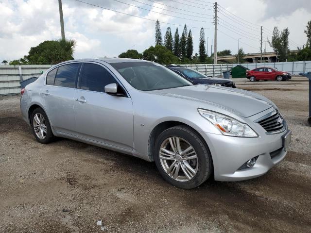  INFINITI Q40 2015 Srebrny