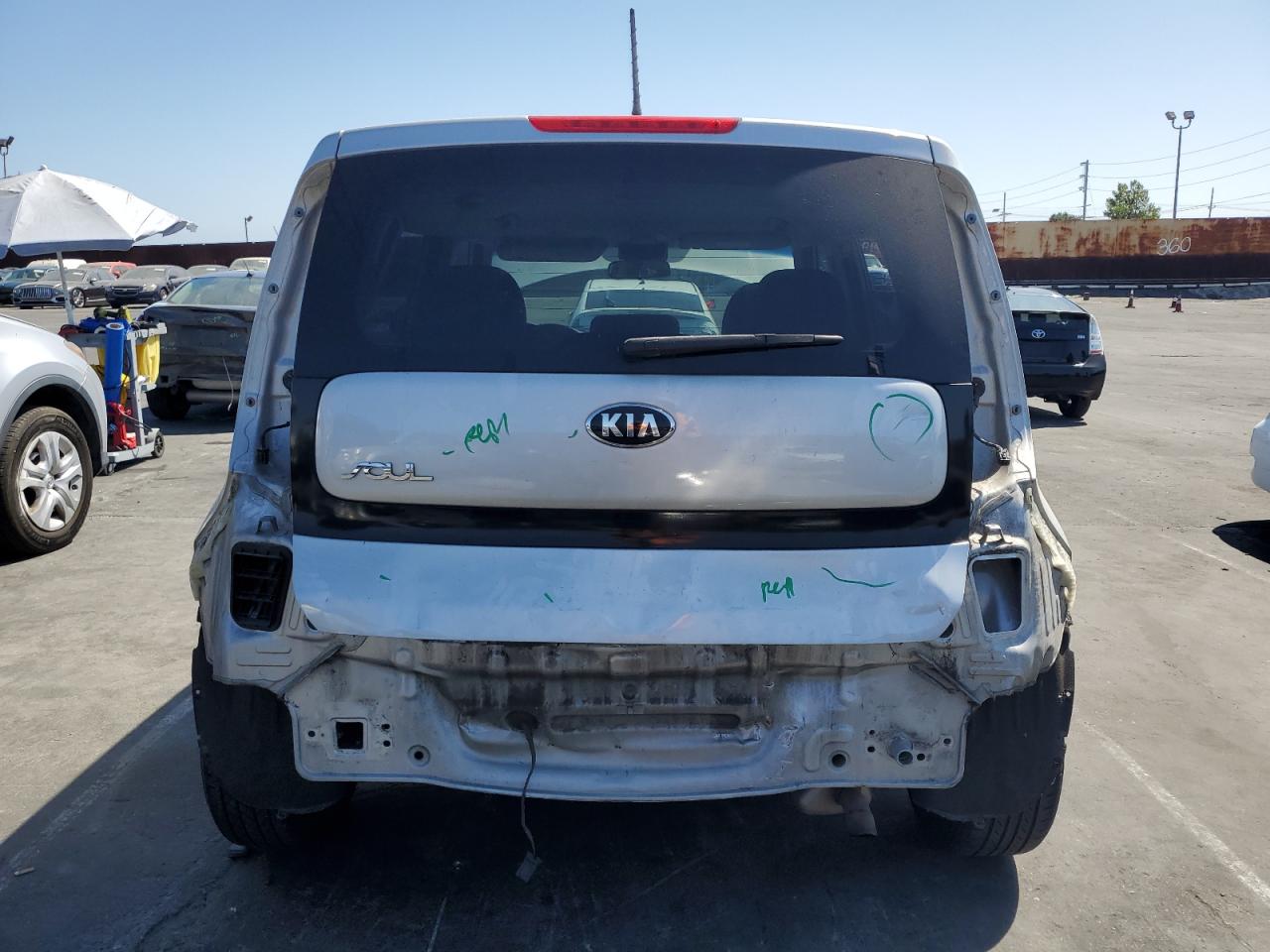 KNDJN2A25G7845820 2016 Kia Soul