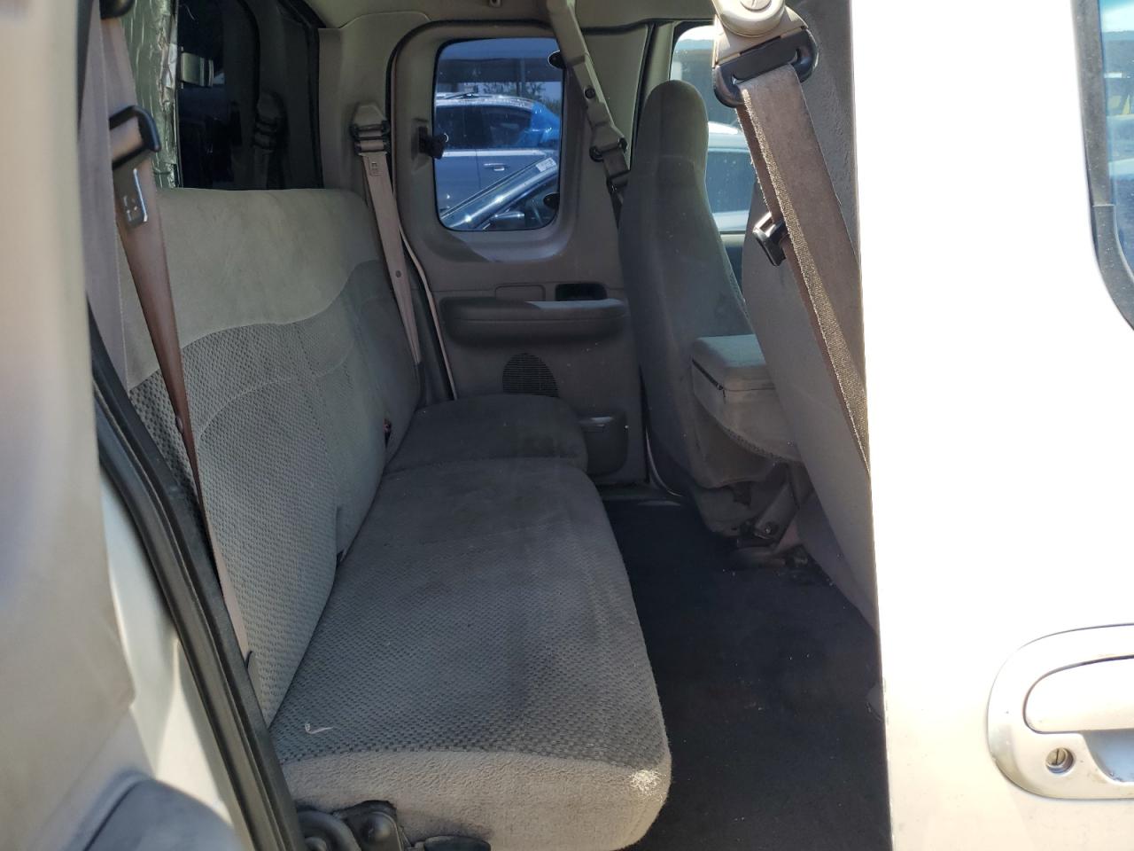 2000 Ford F150 VIN: 1FTRX17L0YKA65634 Lot: 67296574