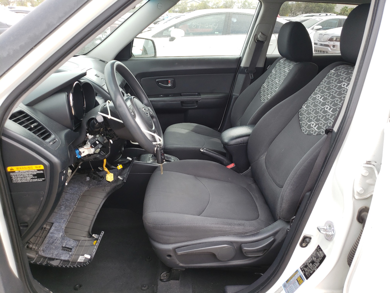 KNDJT2A27B7331319 2011 Kia Soul +