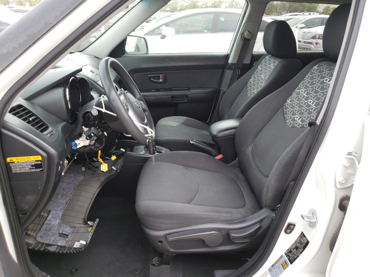 2011 Kia Soul + VIN: KNDJT2A27B7331319 Lot: 62732604