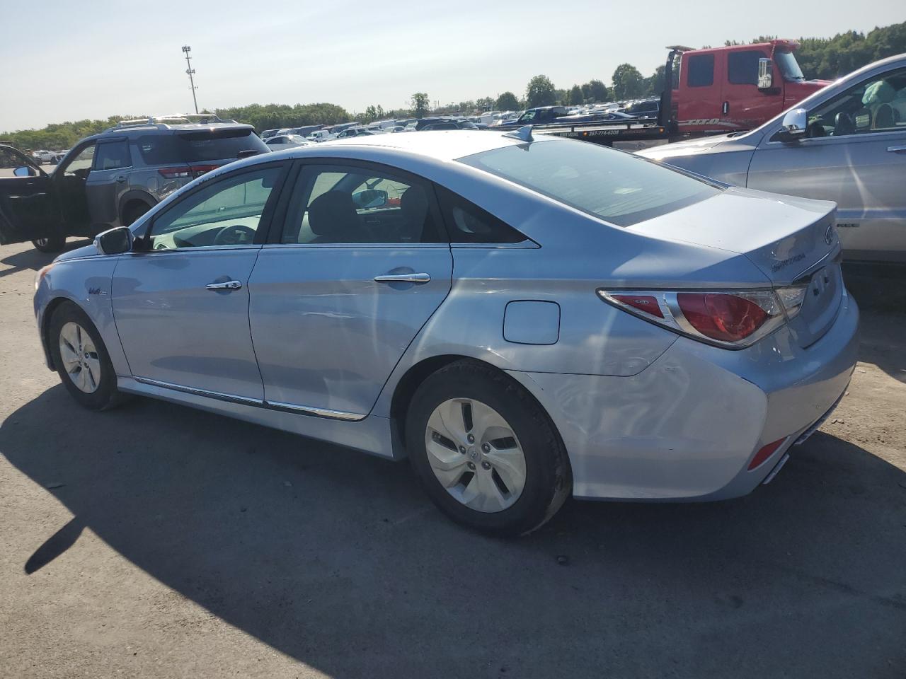 KMHEC4A45FA135236 2015 HYUNDAI SONATA - Image 2