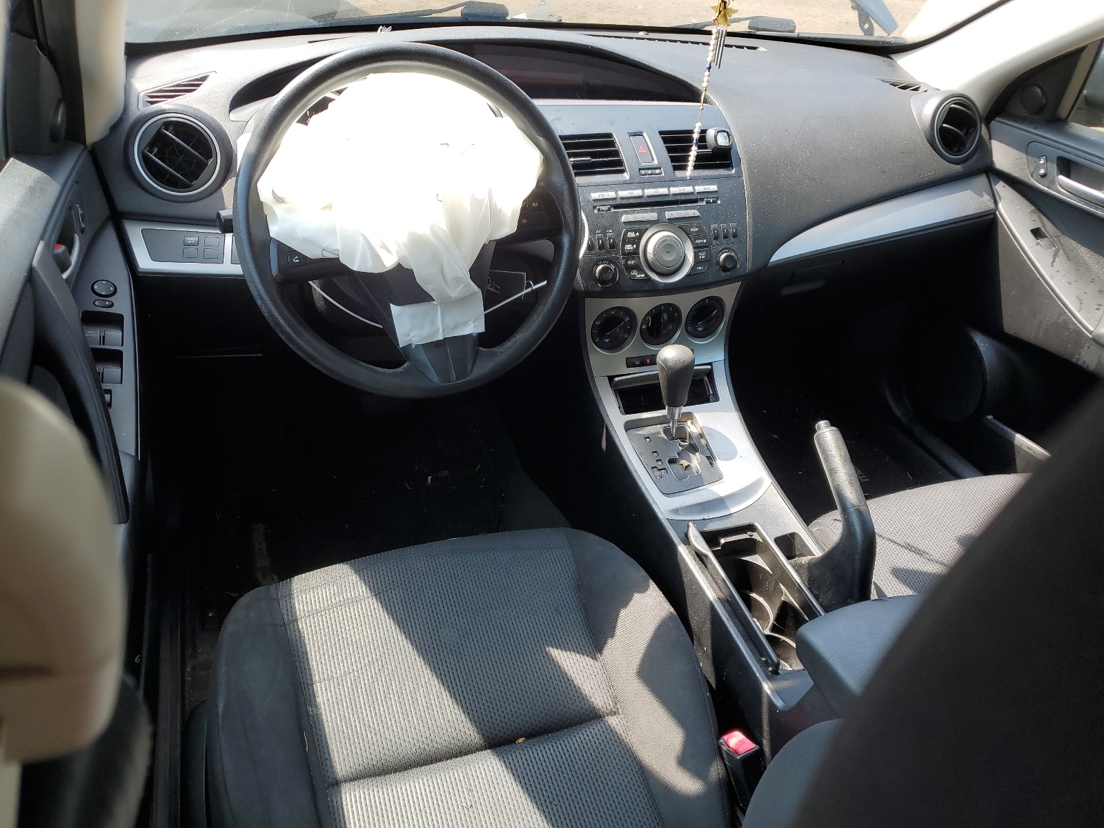 JM1BL1VG4B1408591 2011 Mazda 3 I