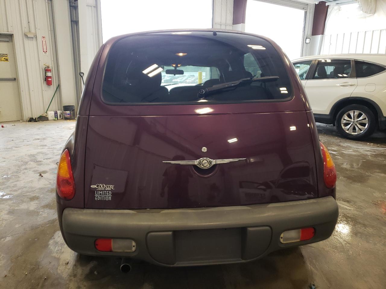 2002 Chrysler Pt Cruiser Limited VIN: 3C8FY68B42T221780 Lot: 65749744