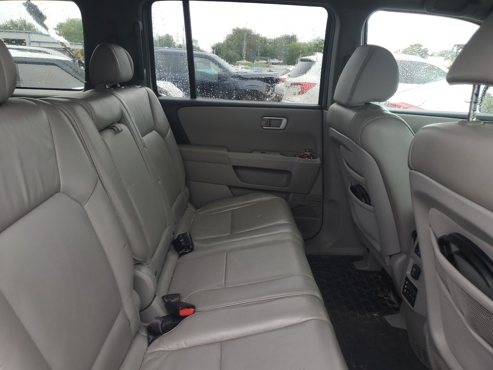 5FNYF3H68BB037927 2011 Honda Pilot Exl