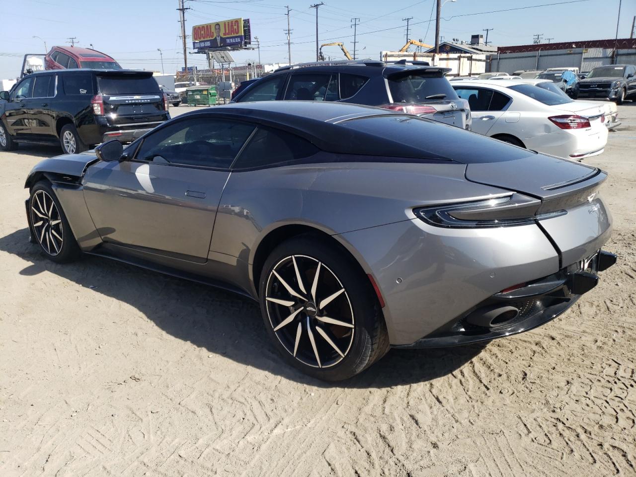 SCFRMFAW0KGL05379 2019 Aston Martin Db11