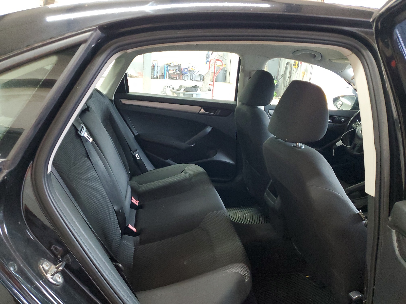 1VWAP7A31CC026057 2012 Volkswagen Passat S