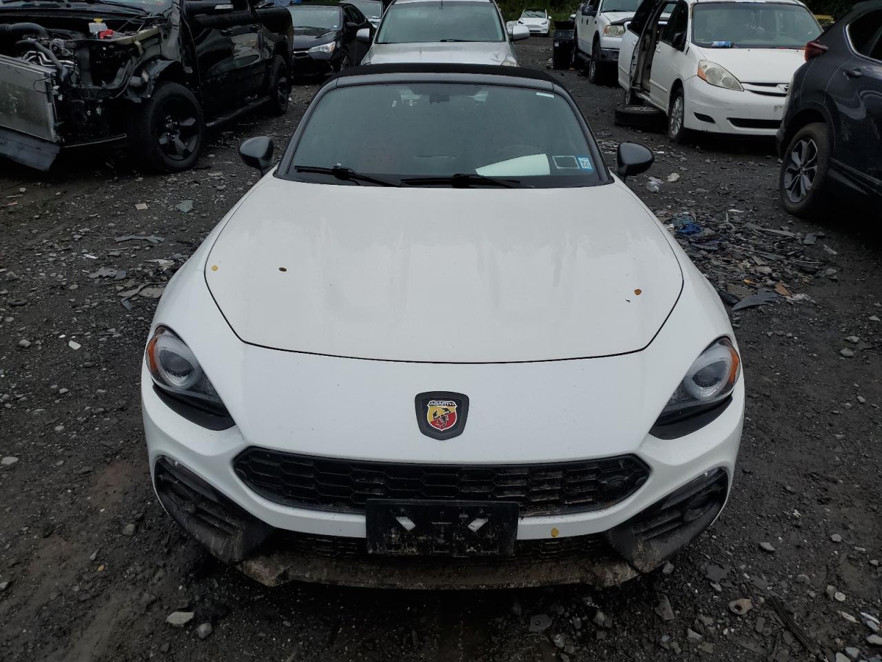 JC1NFAEK0J0139791 2018 Fiat 124 Spider Classica 2018 Fiat 124 Spider Classica VIN: JC1NFAEK0J0139791 Lot: 66230134