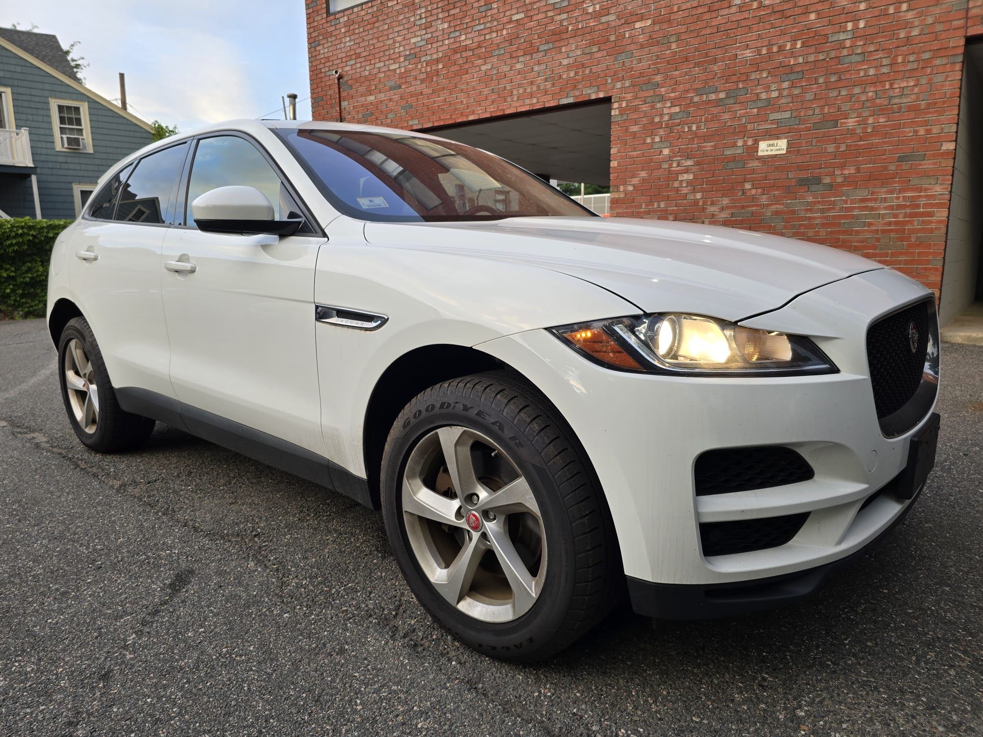 2018 Jaguar F-Pace Premium vin: SADCJ2GX6JA238427