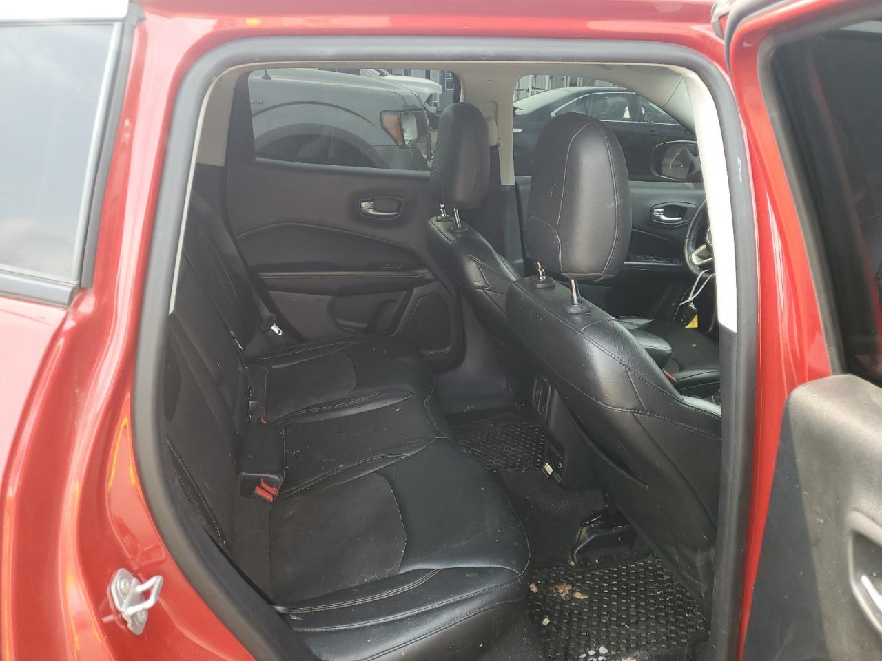 2018 Jeep Compass Latitude VIN: 3C4NJDBB3JT480211 Lot: 67153244