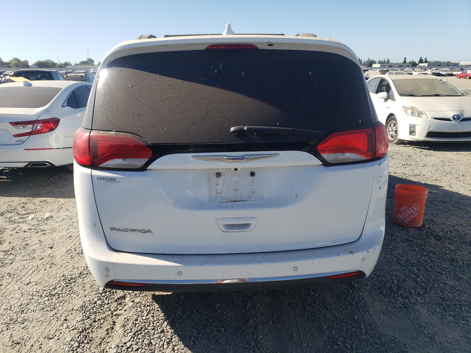 2C4RC1BG2HR683402 2017 Chrysler Pacifica Touring L