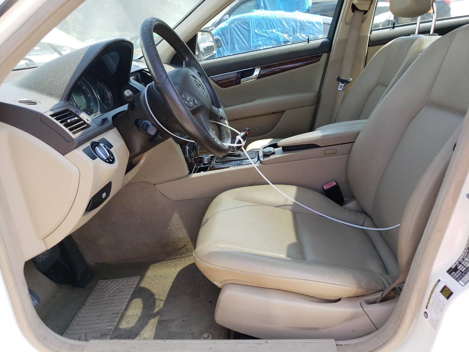 WDDGF54X79F236341 2009 Mercedes-Benz C 300