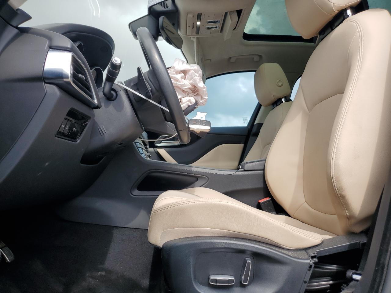 2019 Jaguar F-Pace Premium VIN: SADCJ2FX9KA366633 Lot: 65668014