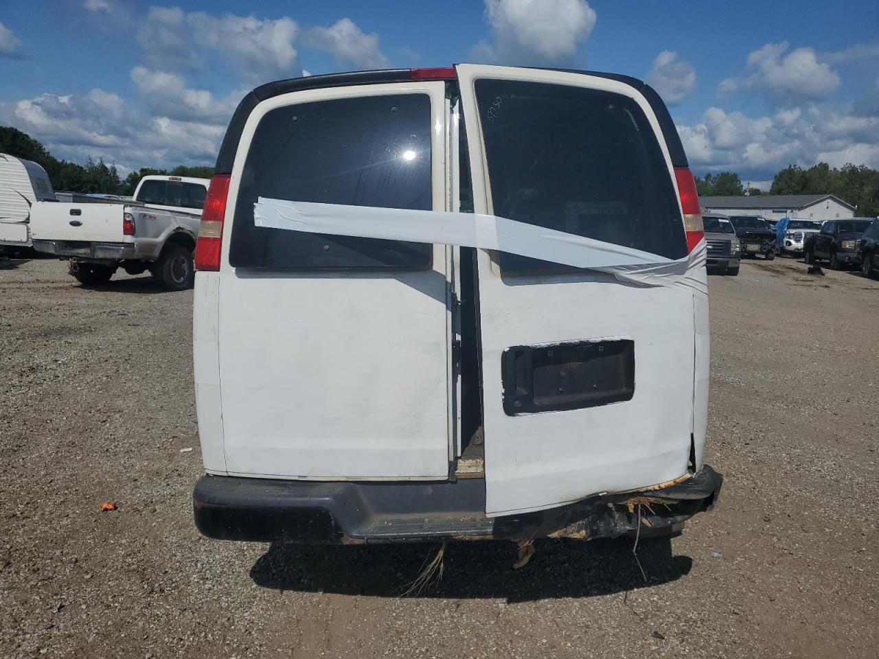 2007 Chevrolet Express G1500 VIN: 1GCFG15X571253952 Lot: 65970654