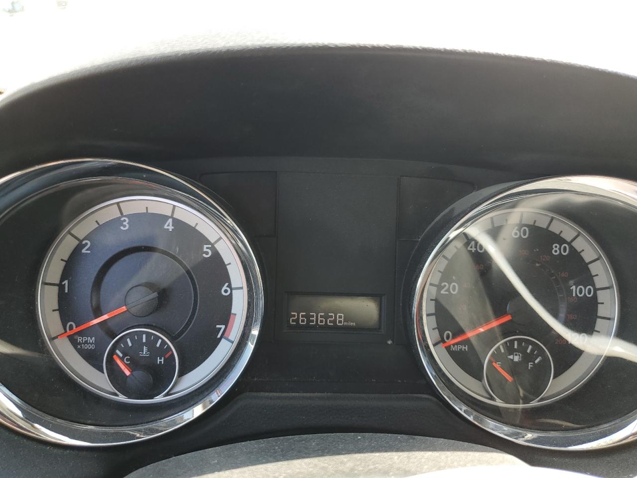 2018 Dodge Caravan - Image 9