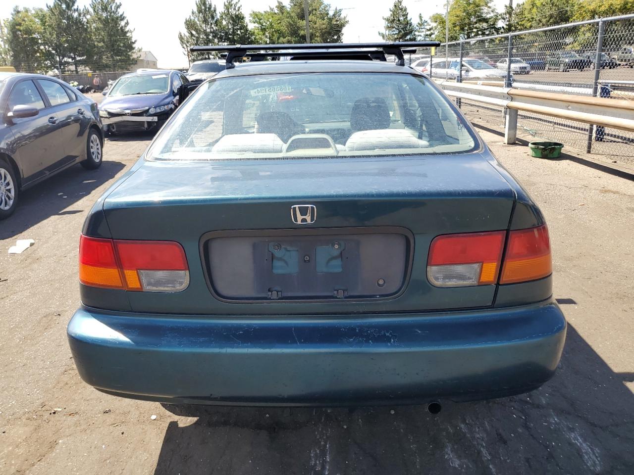 1998 Honda Civic Dx VIN: 1HGEJ6224WL042927 Lot: 68865194