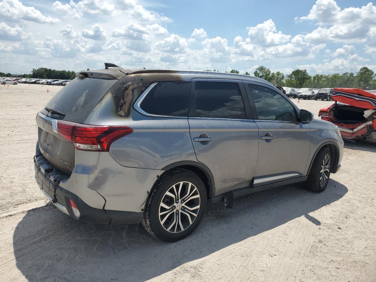 VIN JA4AZ3A38JJ005151 2018 MITSUBISHI OUTLANDER no.3