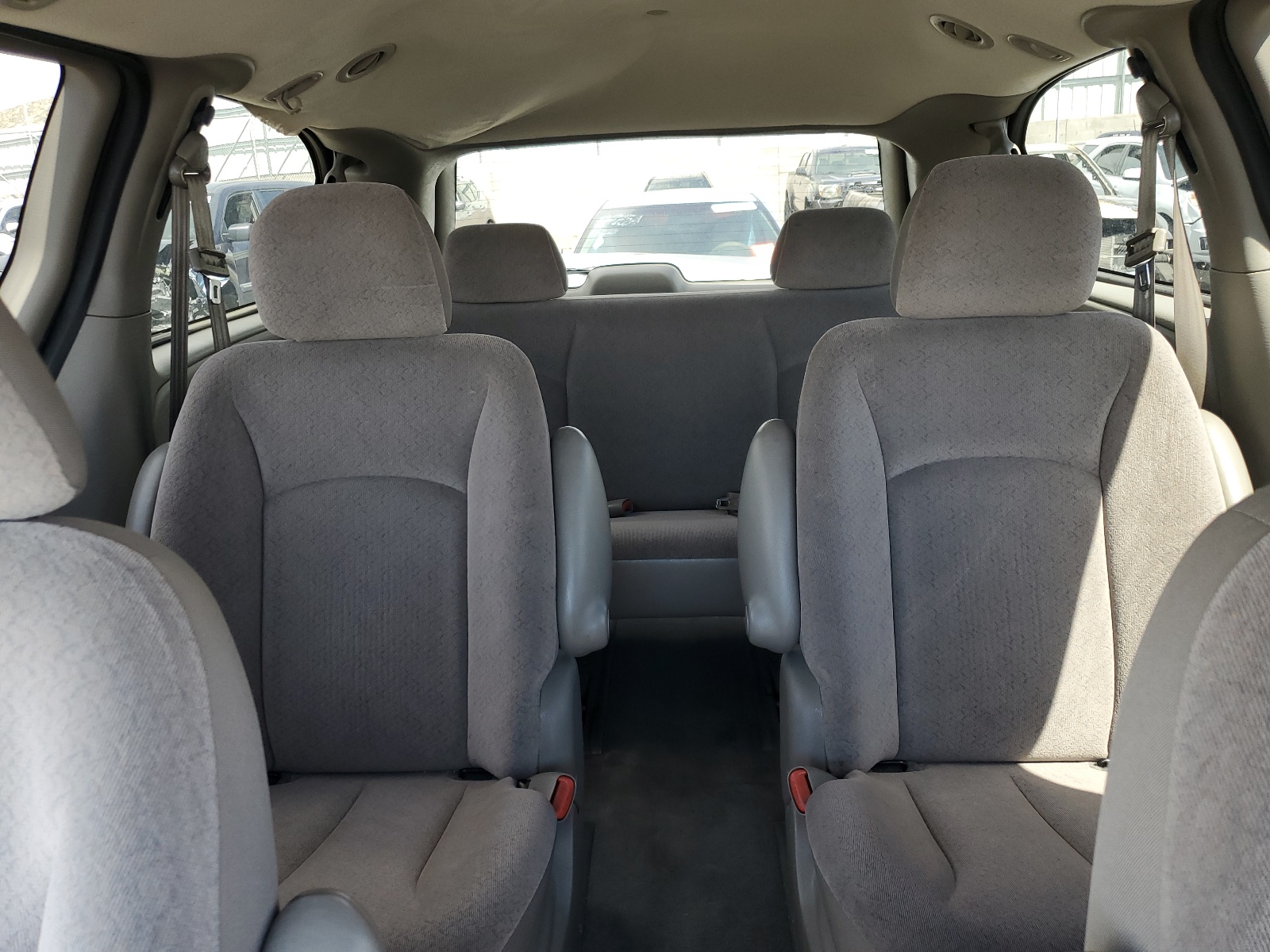 2C8GP44R83R377307 2003 Chrysler Town & Country Lx