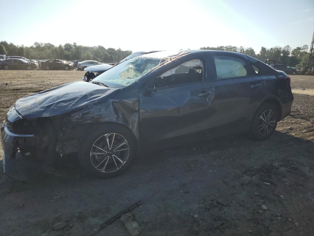 3KPF24AD3NE501329 2022 KIA FORTE - Image 1