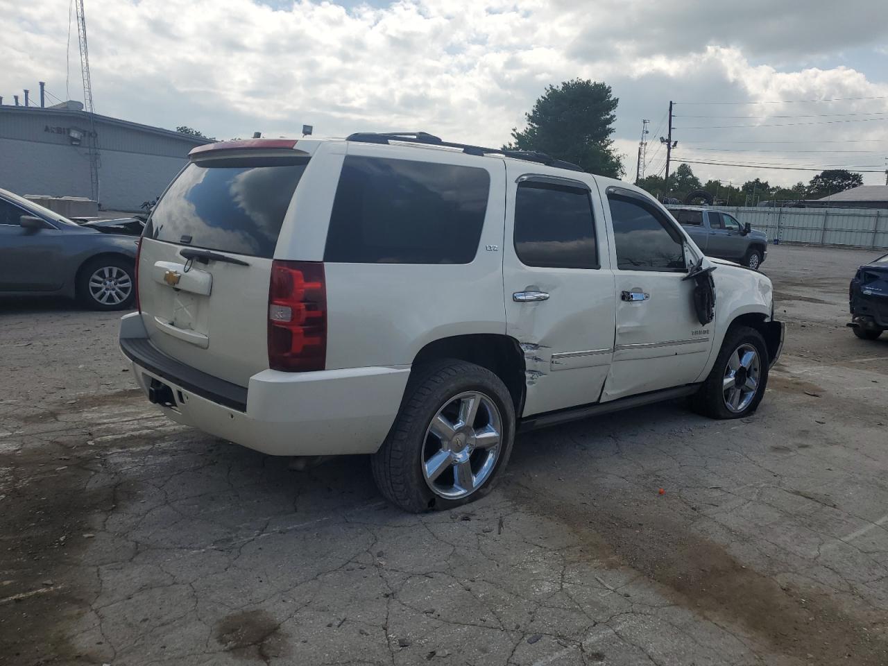 2014 Chevrolet Tahoe - Image 3