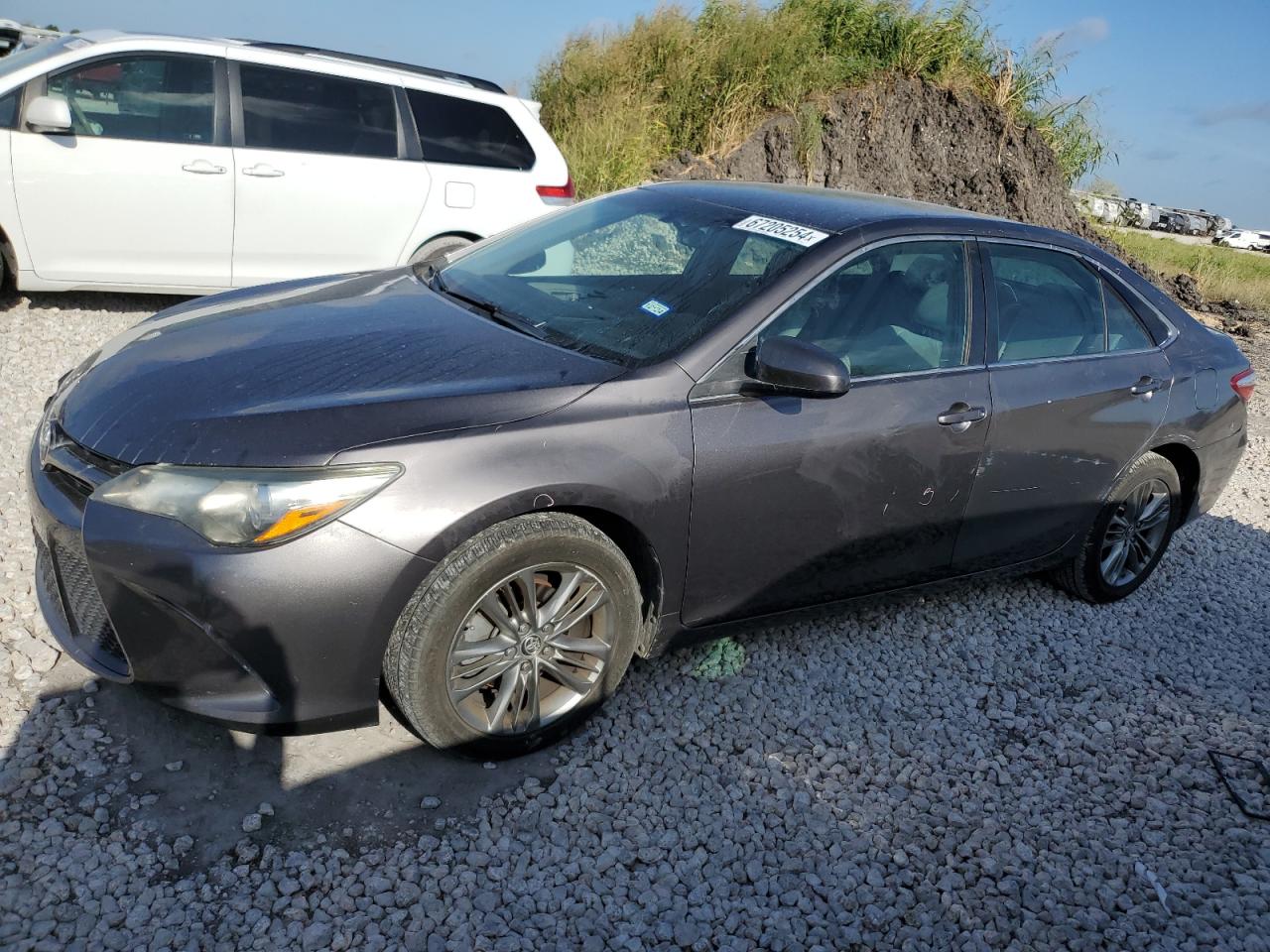 4T1BF1FK6GU166253 2016 TOYOTA CAMRY - Image 1