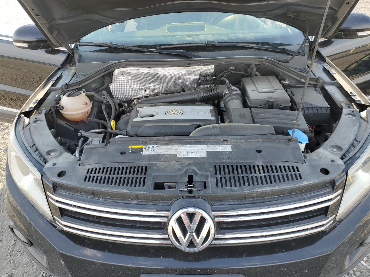 2014 Volkswagen Tiguan S VIN: WVGAV3AX1EW611870 Lot: 68327404