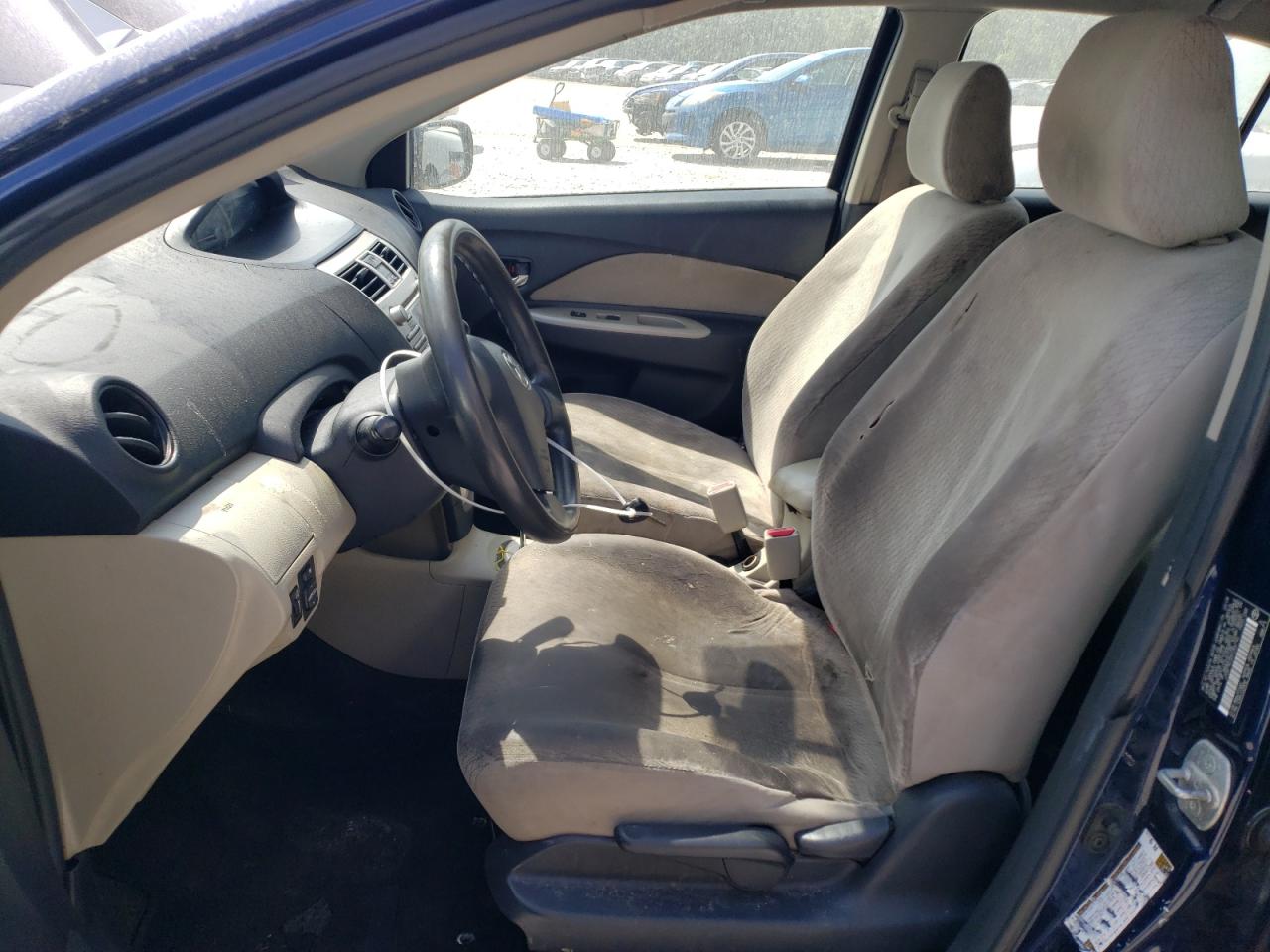 2008 Toyota Yaris VIN: JTDBT923281256190 Lot: 68147584