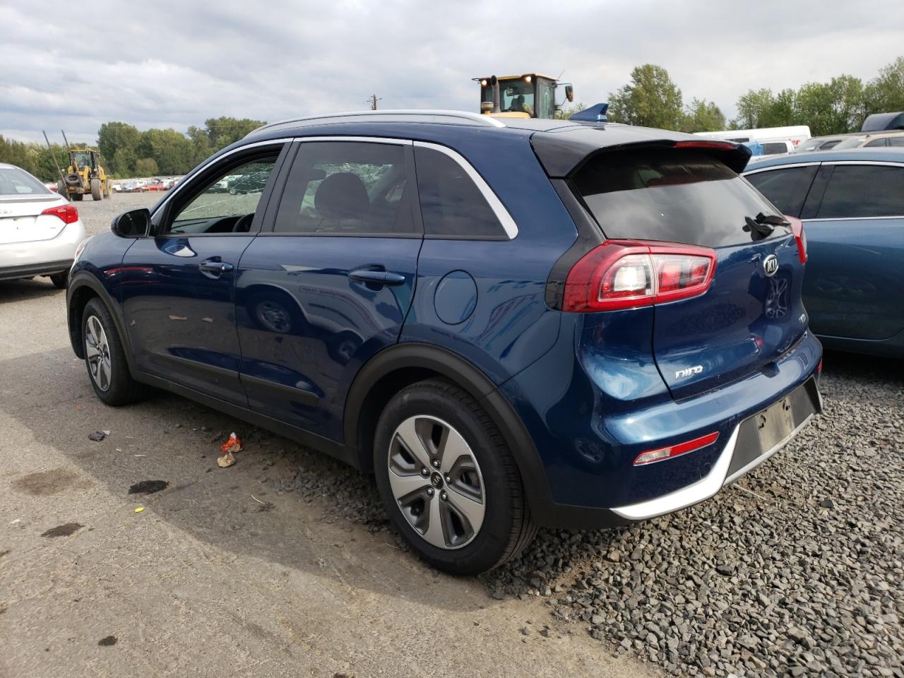 KNDCB3LCXK5263147 2019 KIA NIRO - Image 2