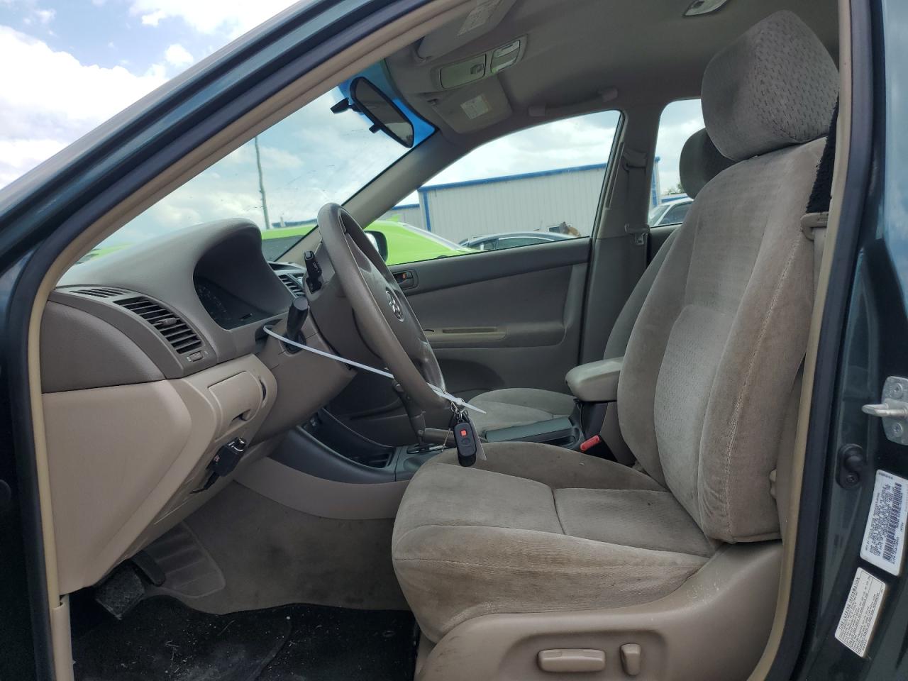 2003 Toyota Camry Le VIN: 4T1BE32K93U199665 Lot: 67721634