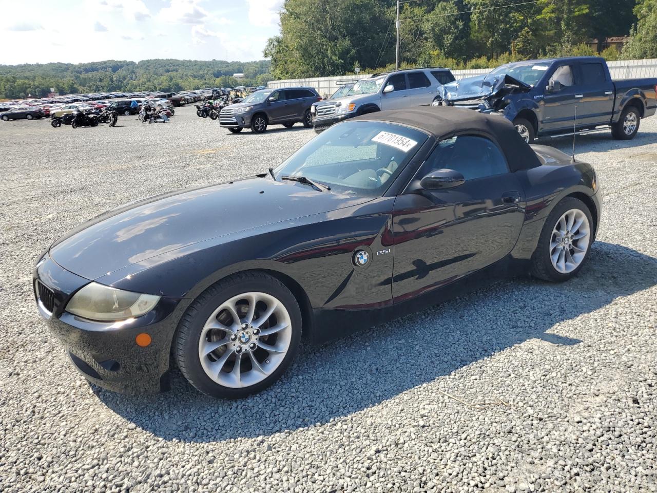 2005 BMW Z4 2.5 VIN: 4USBT33555LR70547 Lot: 67701954