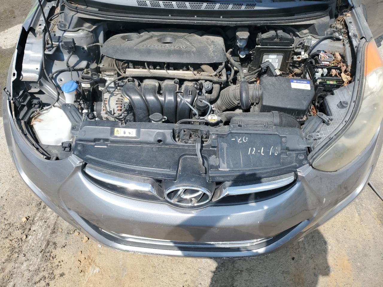 KMHDH4AE8DU995732 2013 Hyundai Elantra Gls