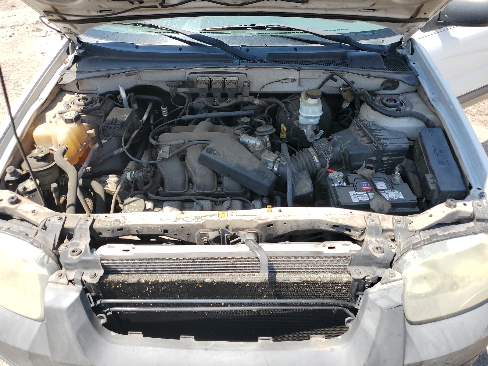 1FMYU03165KB43649 2005 Ford Escape Xlt