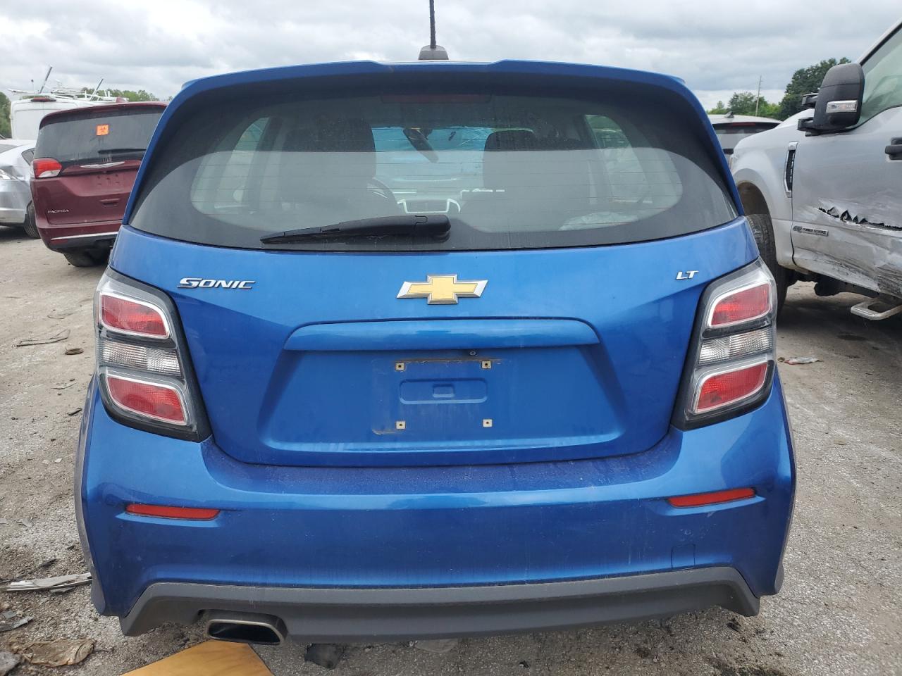 1G1JD6SH8H4156122 2017 Chevrolet Sonic Lt